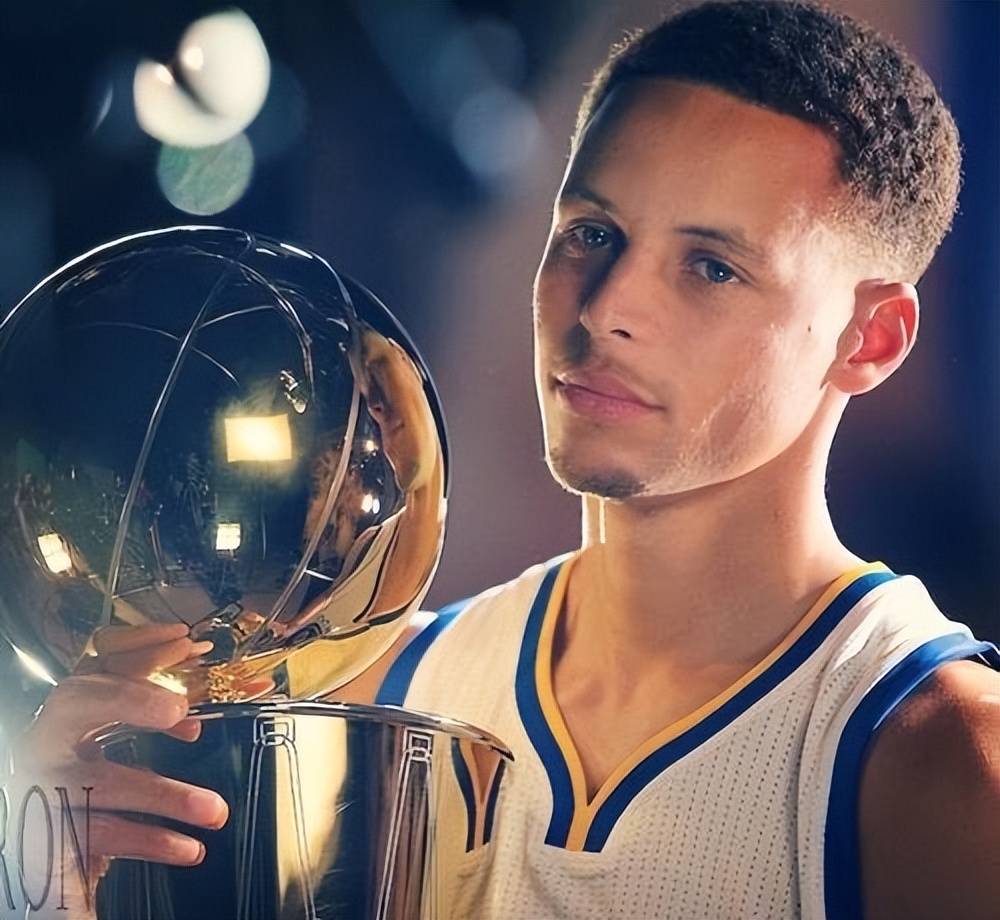 锋时愈发重 锋时愈发重