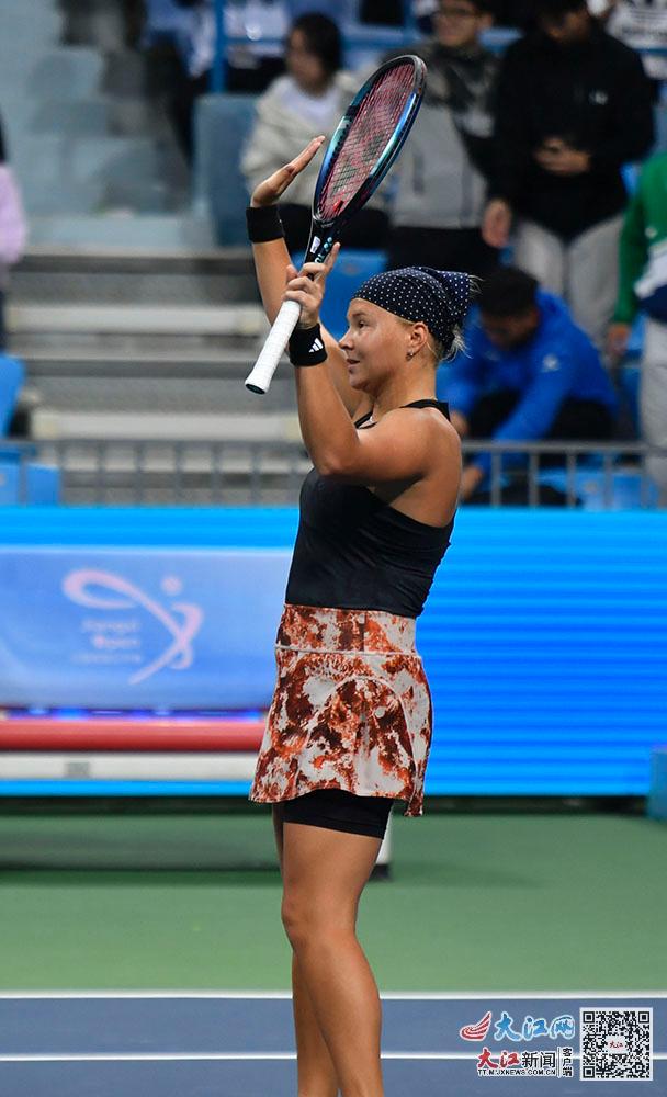 保持优雅的 保持优雅的