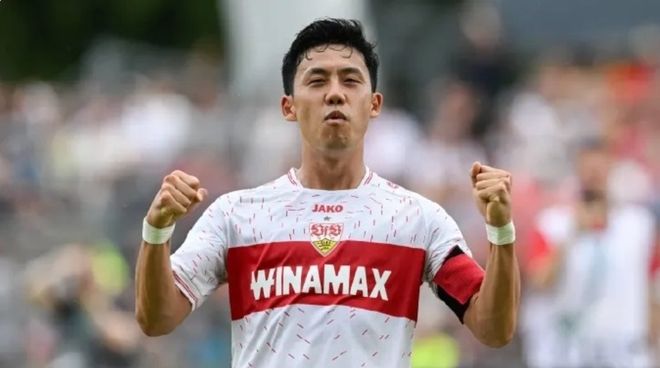 虽然巴萨暂 虽然巴萨暂