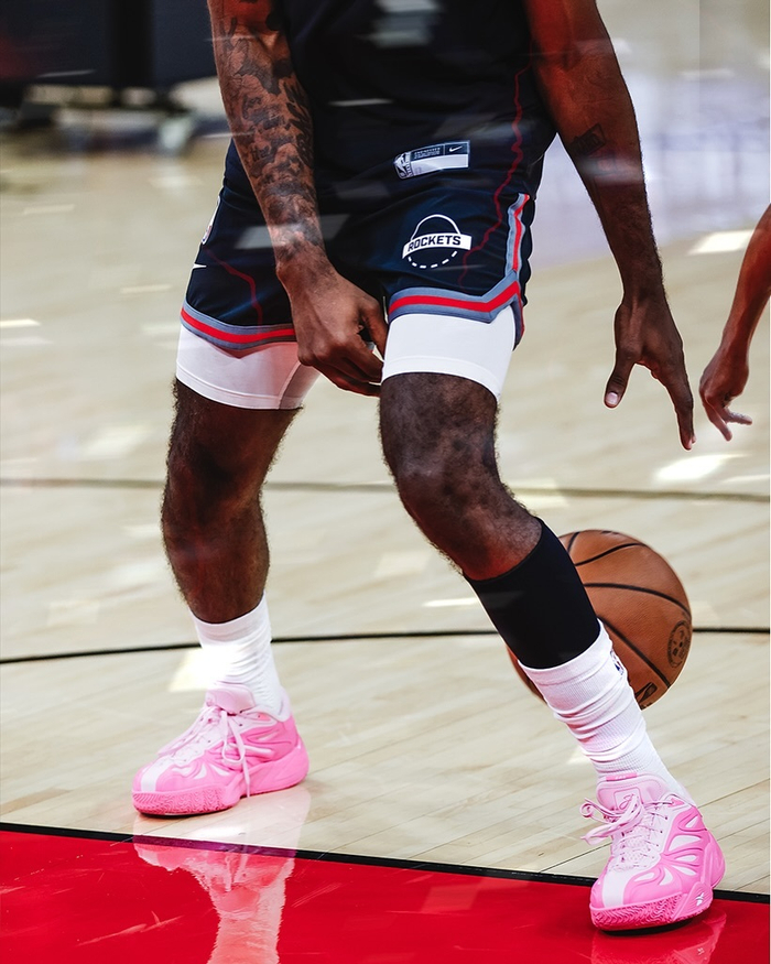 一名能在半 一名能在半